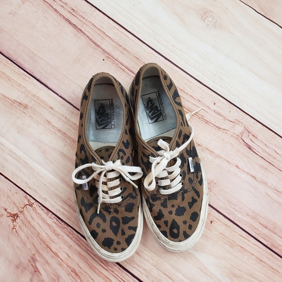 Vans Shoes Mens Size 9 Leopard Print UltraCush 44 Lace Up Canvas Skate Sneakers - Picture 2 of 10